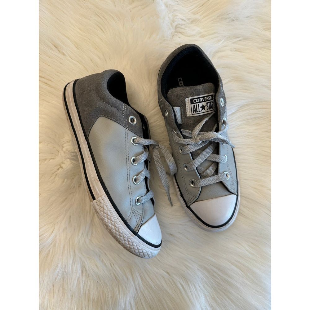 Converse grey two tone size 4 GUC
